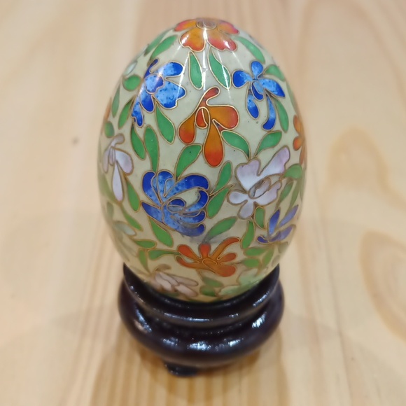New in box Cloisonne White Egg Ornament w stand Vintage Collectible Medi… - Picture 6 of 12